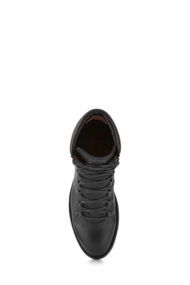 Bowery Hiker - Pre-Loved