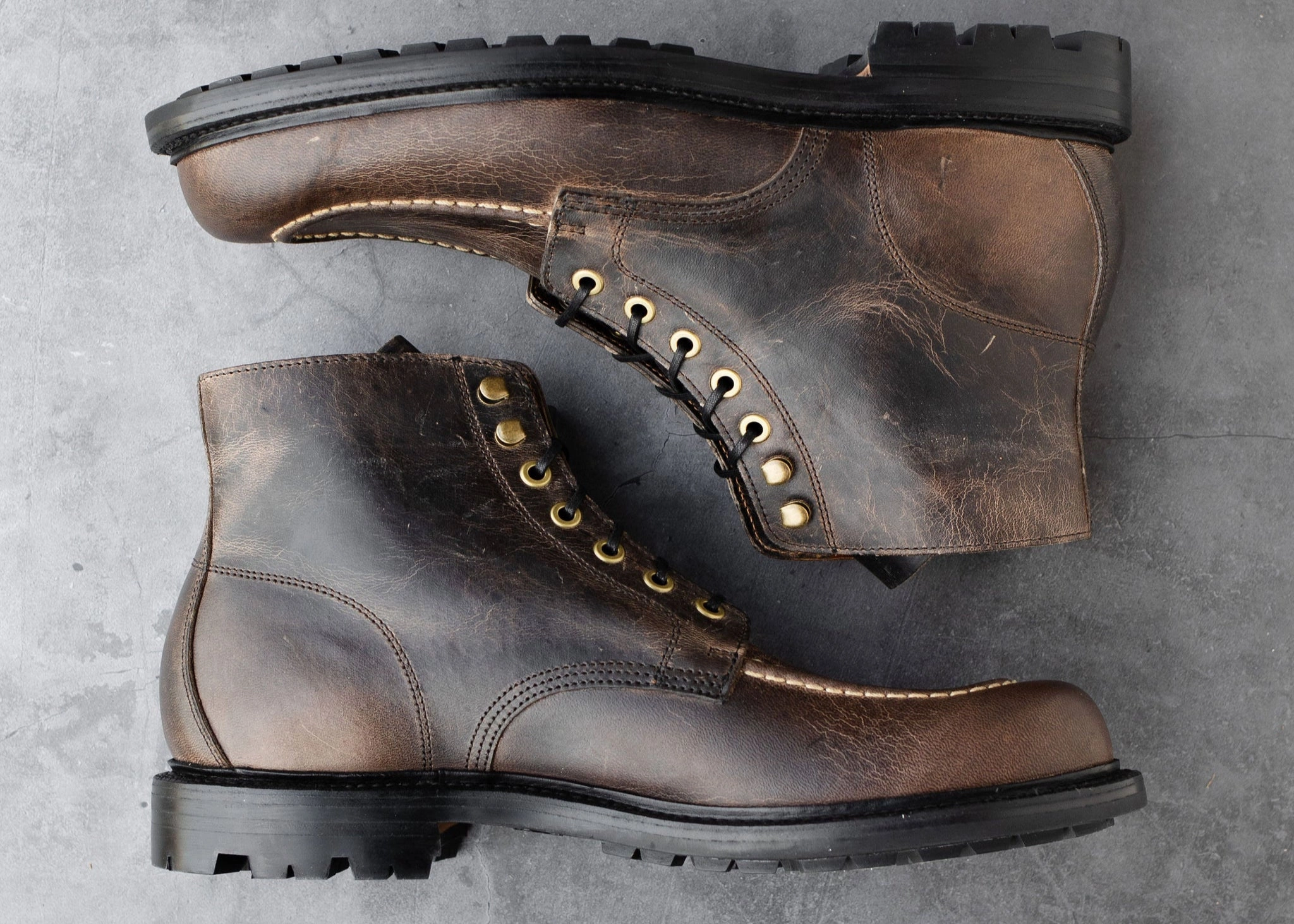 Brass Boot Black Waxed Deer