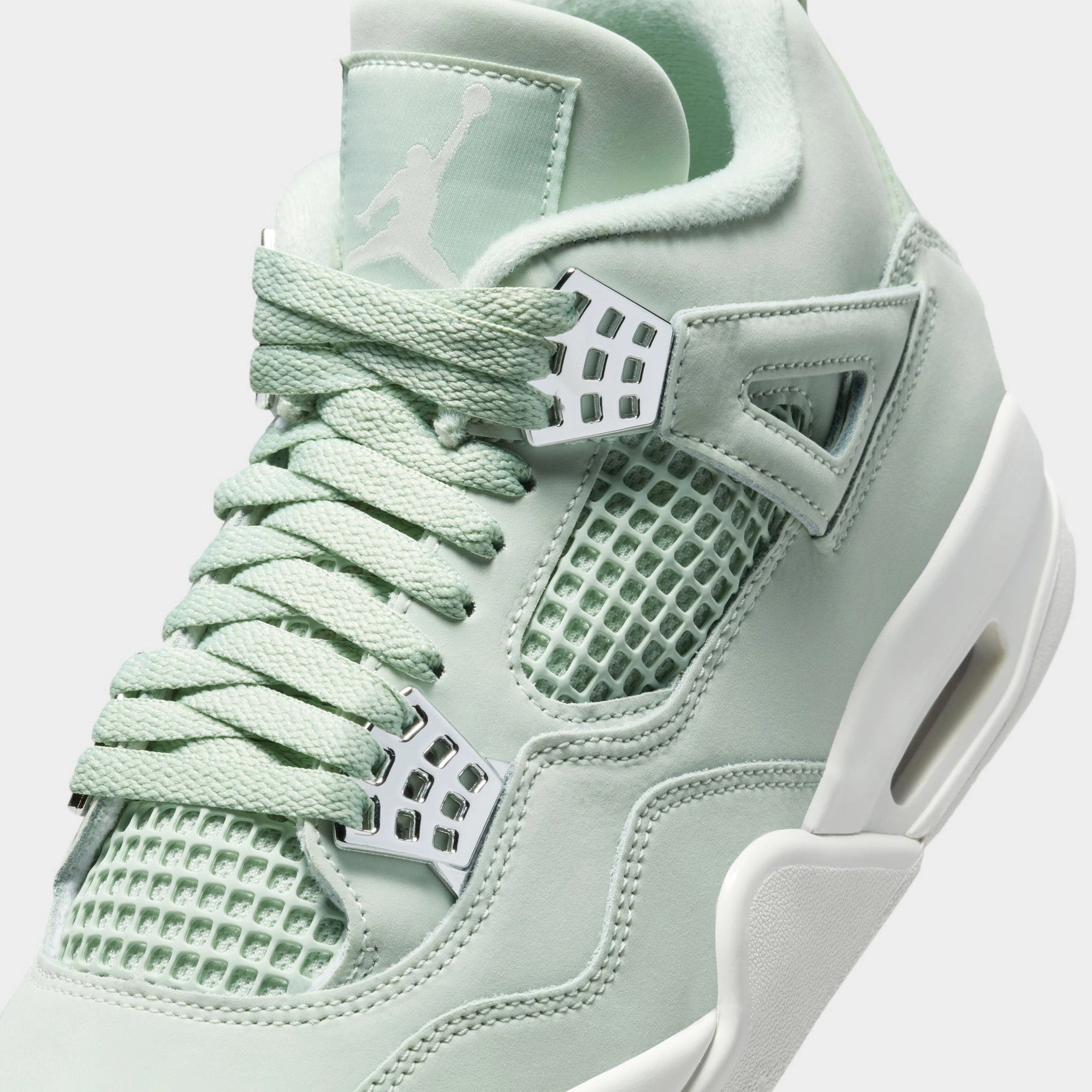 Jordan Women's 4 Retro Seafoam / Sail - Metallic Silver