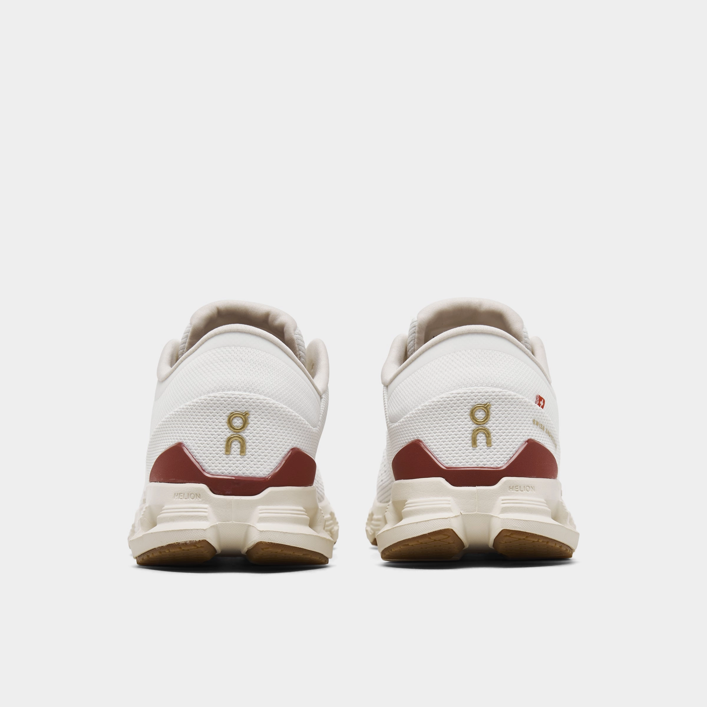 On Cloud X 4 Ivory / Cream